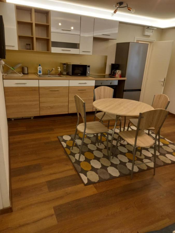 Liszt Ferenc Square Studio Apartment Budapest Luaran gambar