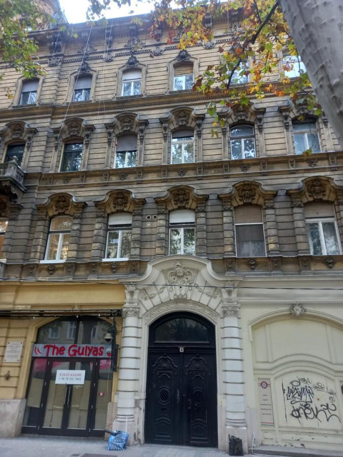 Liszt Ferenc Square Studio Apartment Budapest Luaran gambar